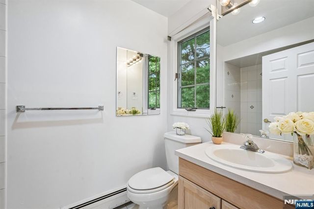 11 Carrington Court, Woodcliff Lake, NJ 07677