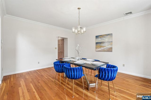 11 Carrington Court, Woodcliff Lake, NJ 07677