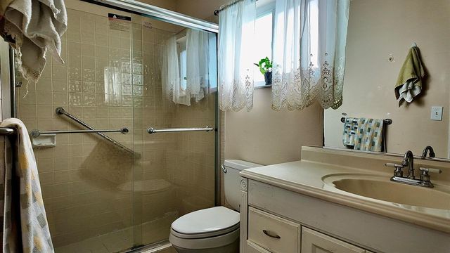 1061 NW 85th Terrace A111, Plantation, FL 33322