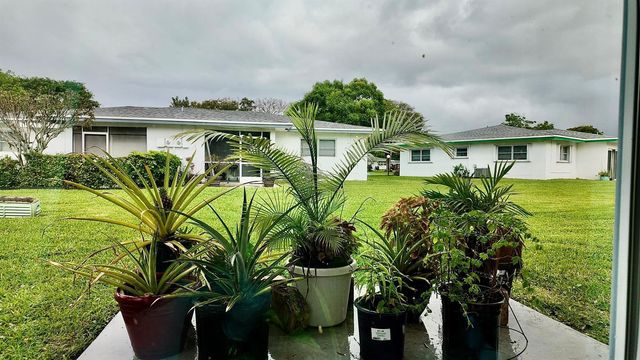 1061 NW 85th Terrace A111, Plantation, FL 33322