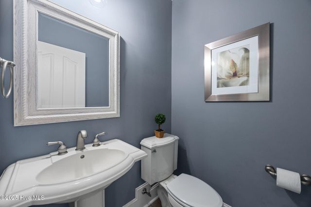 101 Merrimack Place, Chocowinity, NC 27817