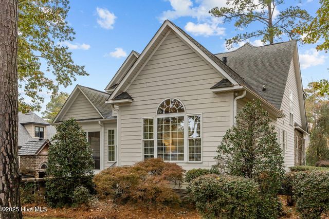 101 Merrimack Place, Chocowinity, NC 27817