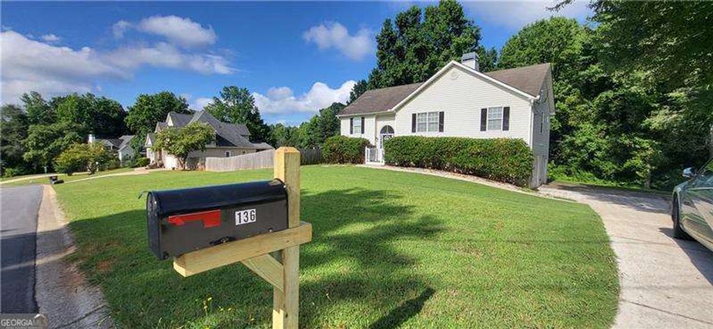 136 River Walk, Douglasville, GA 30134