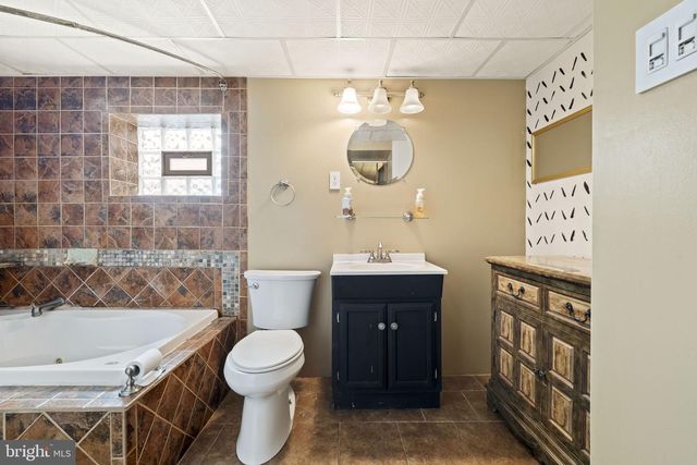 4727 E THOMPSON ST, Philadelphia, PA 19137
