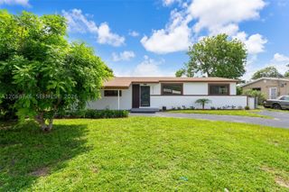 18425 NW 23rd Ave, Miami Gardens, FL 33056
