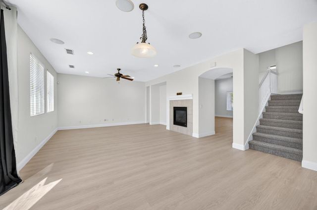 5316 Lotus Pond Way, Elk Grove, CA 95757