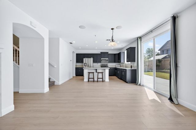 5316 Lotus Pond Way, Elk Grove, CA 95757