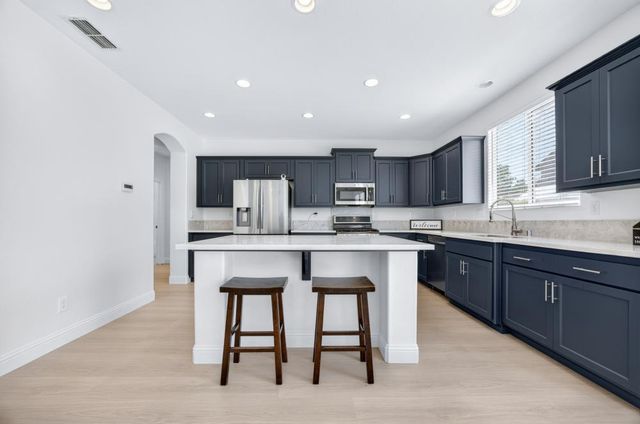5316 Lotus Pond Way, Elk Grove, CA 95757