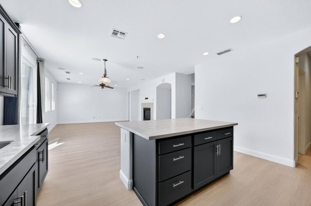 5316 Lotus Pond Way, Elk Grove, CA 95757