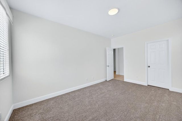 5316 Lotus Pond Way, Elk Grove, CA 95757