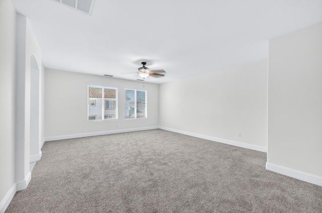 5316 Lotus Pond Way, Elk Grove, CA 95757