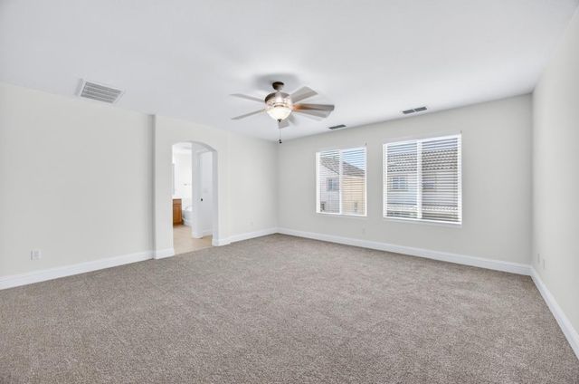 5316 Lotus Pond Way, Elk Grove, CA 95757