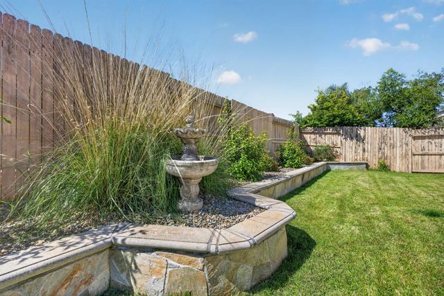 5316 Lotus Pond Way, Elk Grove, CA 95757