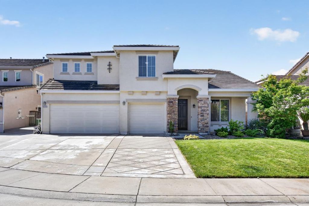 5316 Lotus Pond Way, Elk Grove, CA 95757