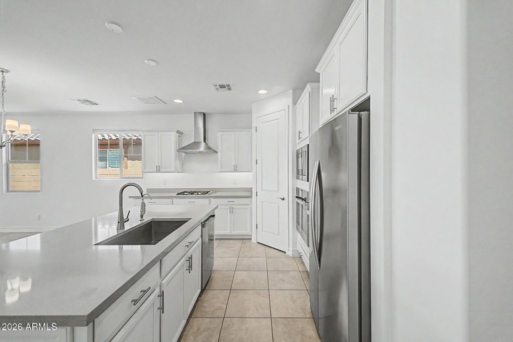 11620 W MARGUERITE Avenue, Avondale, AZ 85323 — photo 2