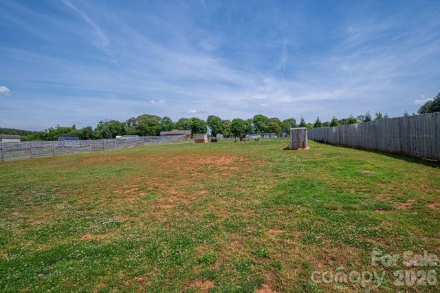 2486 Rock Dam Road, Lincolnton, NC 28092