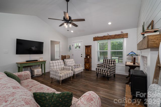 2486 Rock Dam Road, Lincolnton, NC 28092