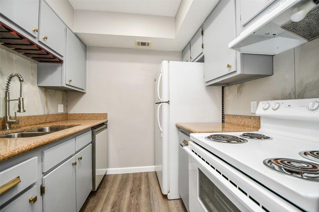 5001 Lamonte Lane 116, Houston, TX 77092