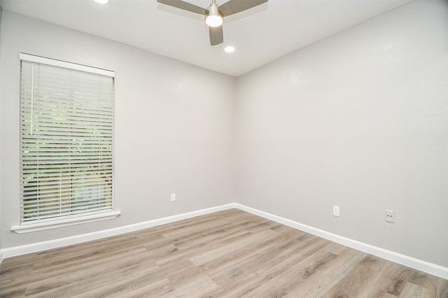 5001 Lamonte Lane 116, Houston, TX 77092