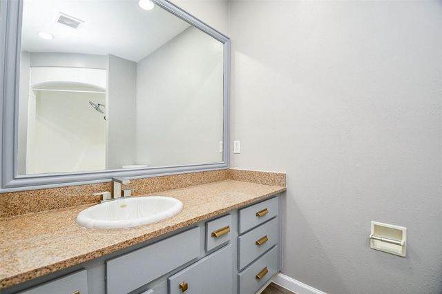 5001 Lamonte Lane 116, Houston, TX 77092