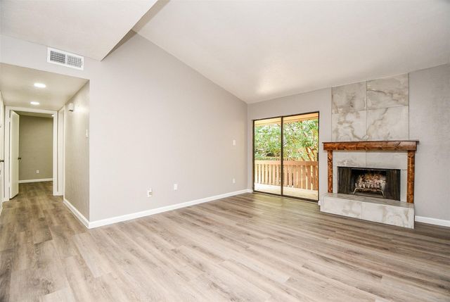 5001 Lamonte Lane 116, Houston, TX 77092