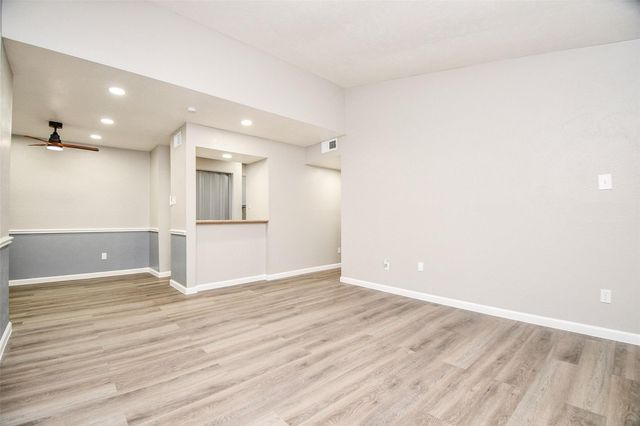 5001 Lamonte Lane 116, Houston, TX 77092