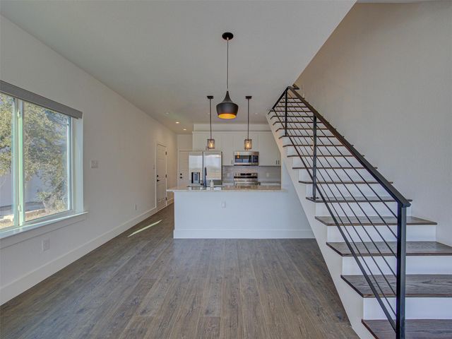 20507 Bonanza ST B, Lago Vista, TX 78645