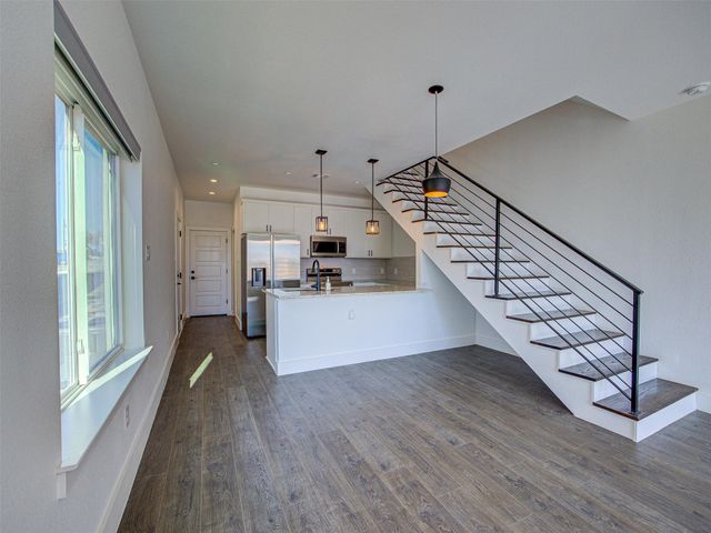 20507 Bonanza ST B, Lago Vista, TX 78645