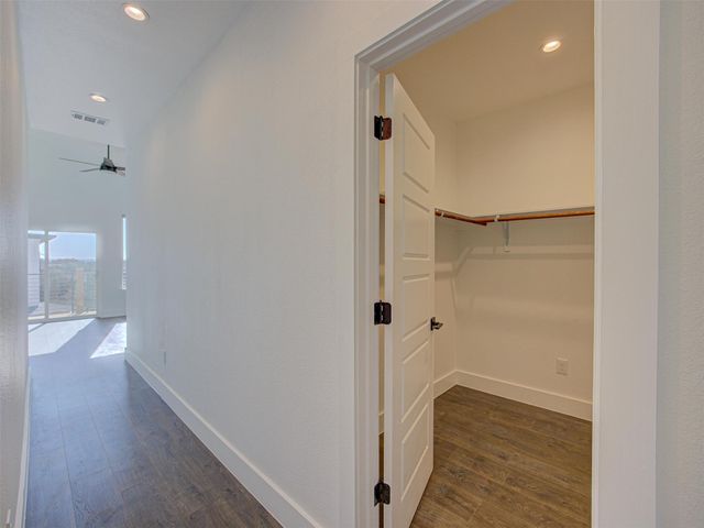 20507 Bonanza ST B, Lago Vista, TX 78645