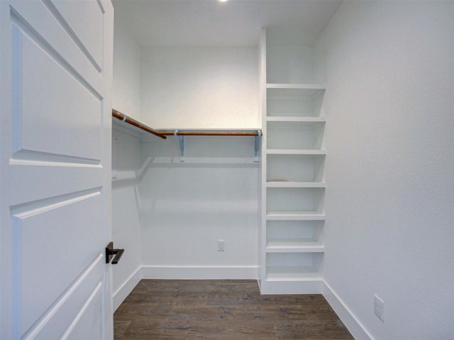 20507 Bonanza ST B, Lago Vista, TX 78645