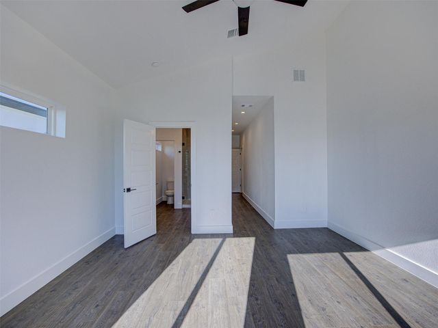 20507 Bonanza ST B, Lago Vista, TX 78645