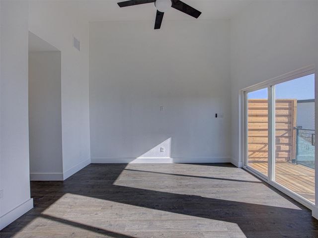 20507 Bonanza ST B, Lago Vista, TX 78645