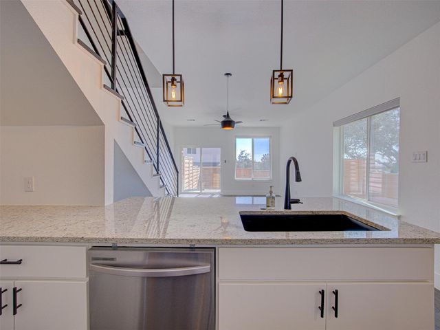 20507 Bonanza ST B, Lago Vista, TX 78645