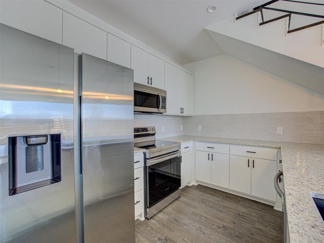 20507 Bonanza ST B, Lago Vista, TX 78645