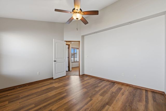 1218 N Hamilton Cir, Derby, KS 67037