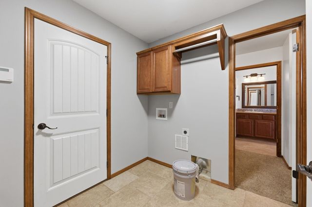 1218 N Hamilton Cir, Derby, KS 67037