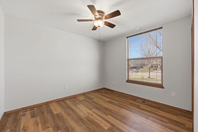 1218 N Hamilton Cir, Derby, KS 67037