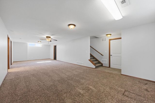 1218 N Hamilton Cir, Derby, KS 67037