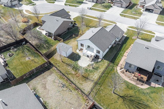 1218 N Hamilton Cir, Derby, KS 67037