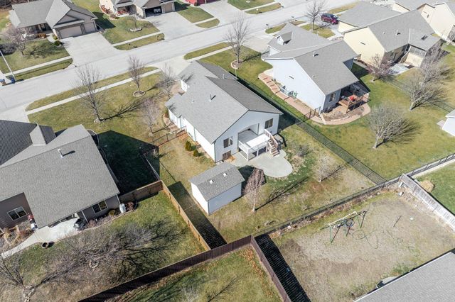 1218 N Hamilton Cir, Derby, KS 67037