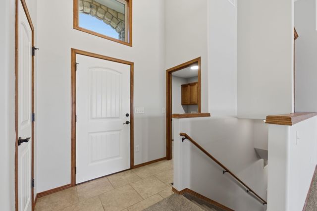 1218 N Hamilton Cir, Derby, KS 67037