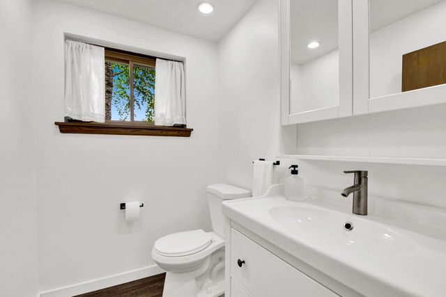 3860 Dale DRIVE, Brookfield, WI 53005