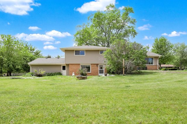 3860 Dale DRIVE, Brookfield, WI 53005