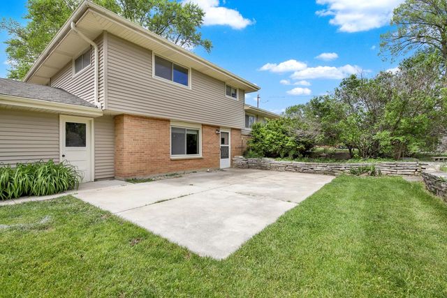3860 Dale DRIVE, Brookfield, WI 53005
