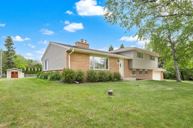 3860 Dale DRIVE, Brookfield, WI 53005
