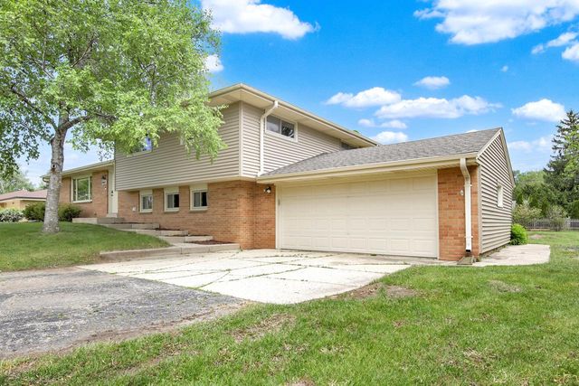 3860 Dale DRIVE, Brookfield, WI 53005