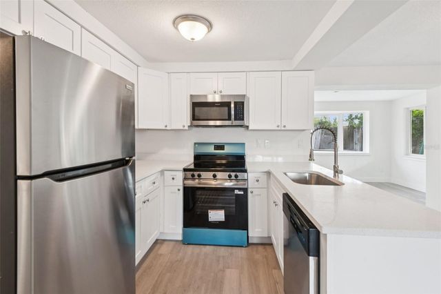 4711 BEACON HILL DRIVE, New Port Richey, FL 34652