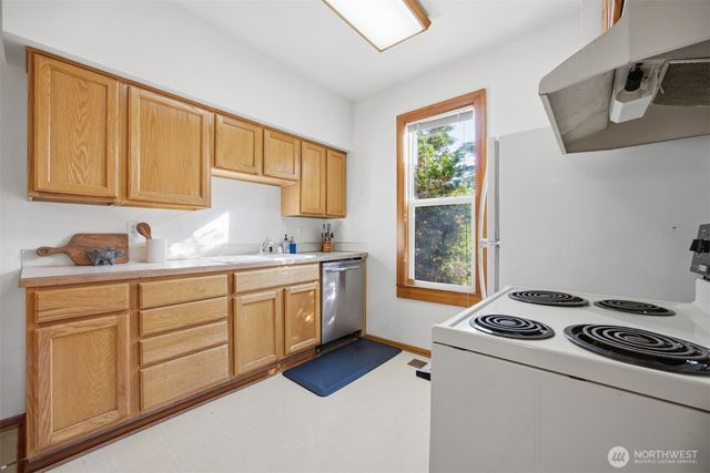 2404 G Street, Bellingham, WA 98225