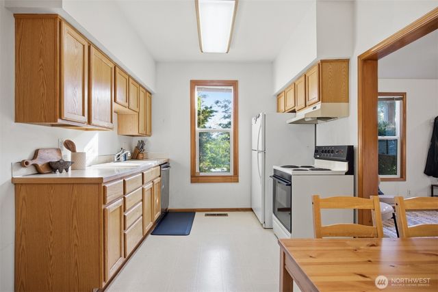 2404 G Street, Bellingham, WA 98225