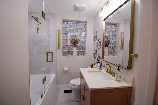 4947 W Parker Avenue, Chicago, IL 60639